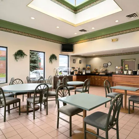 Wingate by Wyndham Canton/Hall of Fame