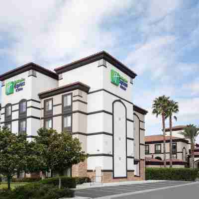 Holiday Inn Express & Suites Ontario Airport Hotel Exterior