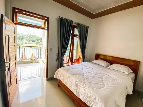 Tama View Hotels in Tuktuk Siadong