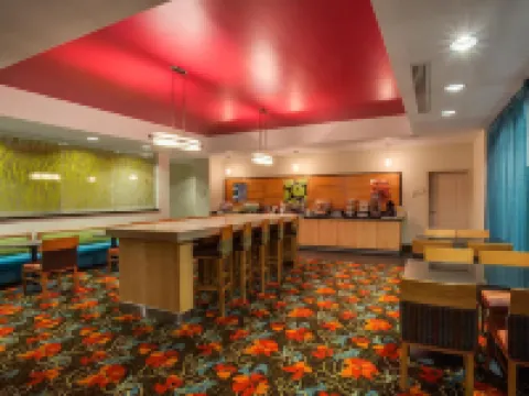 斯塔克維爾密歇根州立大學拉昆塔温德姆套房酒店 斯塔克維爾酒店