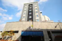 군산 호텔 아크로 국제문화마을 주변 호텔