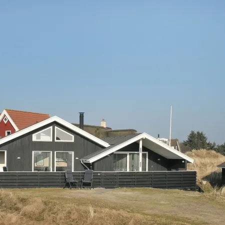 "Aska" - 400m from the Sea