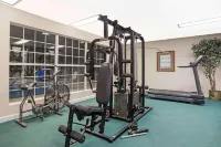 Baymont by Wyndham Brunswick GA - Gym
