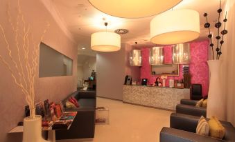 Friday Hotel