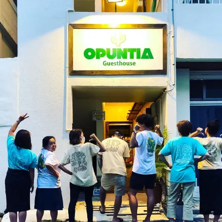 Guesthouse Opuntia - Hostel