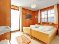 "Ehmi" - 500m from the Sea