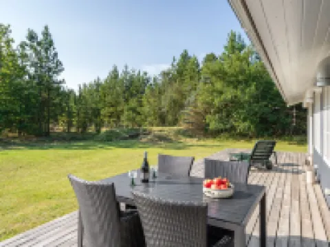 "Dorith" - 100m from the Sea