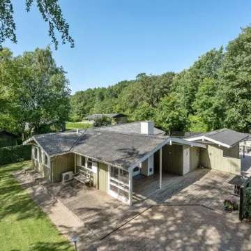 "Eriksine" - 150m from the Sea