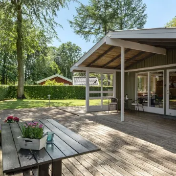 "Eriksine" - 150m from the Sea