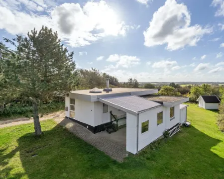 "Tomine" - 500m to the Fjord Hotels in Struer