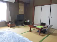 Nakagawa Ryokan Hotels in Hashimoto