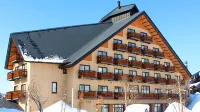 Schones Heim Kaneyama Hotels in Shinjo