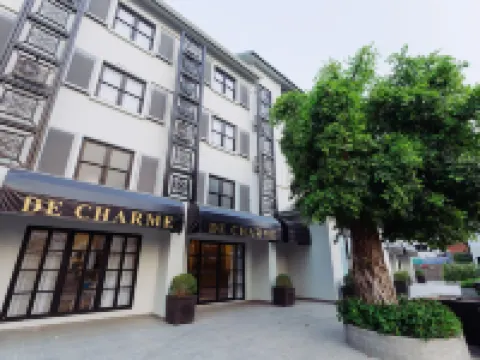 Decharme Hotel Hotels near Wat Phra Singh