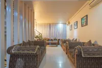 RedDoorz Plus Near Sepinggan Airport 3 Balikpapan Hotels in Balikpapan