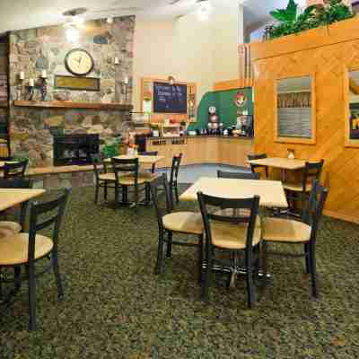AmericInn by Wyndham Sioux Falls Dining/Meeting Rooms