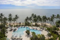 Amara Cay Resort - Beach