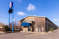 Motel 6 Eau Claire, WI Hotels in Union