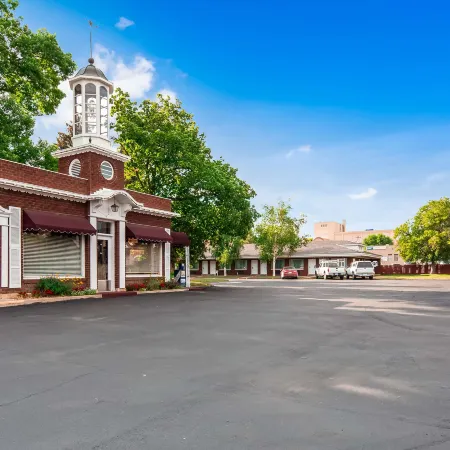 Baugh Motel, SureStay Collection by Best Western