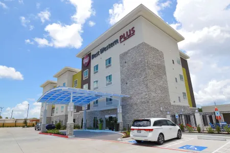 Best Western Plus Pasadena Inn  Suites Отели в г. Пасадина