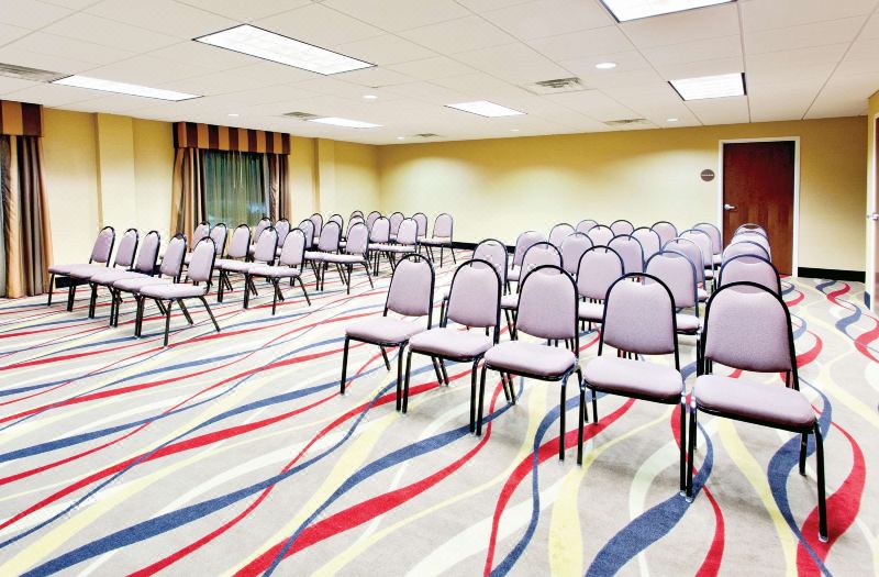La Quinta Inn & Suites by Wyndham Warner Robins - Robins AFB photo 5