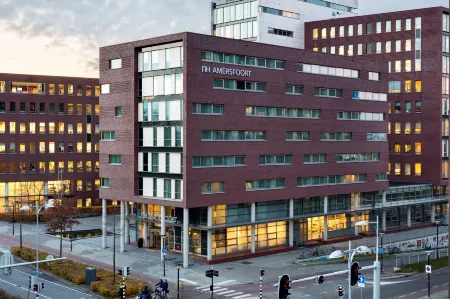 NH Amersfoort Отели в г. Амерсфорт