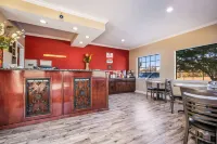 Econo Lodge Inn & Suites Hotels in Horn Lake
