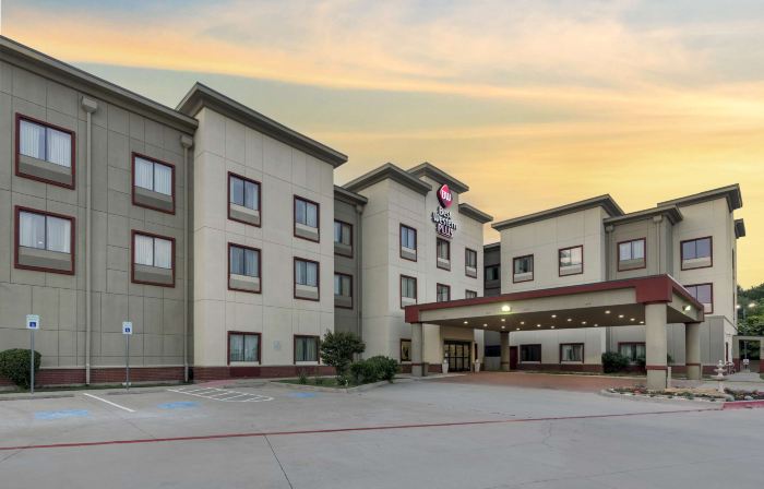 Best Western Plus Texoma Hotel  Suites