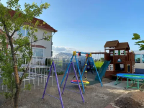 Petit Hotel Blanc Fleur Hoteles en Nakafurano