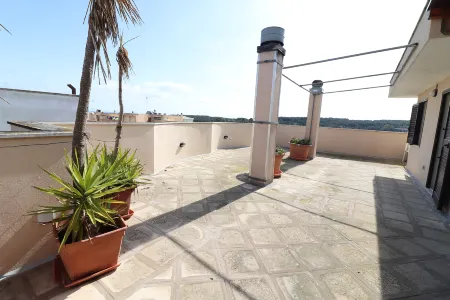 Elegant Holiday Home for 6–7 Guests in the Heart of Otranto