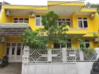 Cendana Mulia Hostel Bogor Hotel dekat Ecodome Kebun Raya Bogor