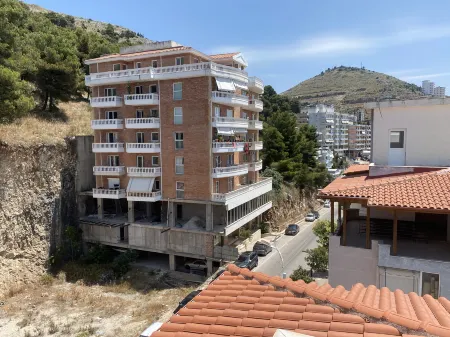 Blue Breeze Side View Apartment Отели рядом с достопримечательностью «Mango Beach»