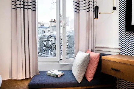 Maison Elle Paris