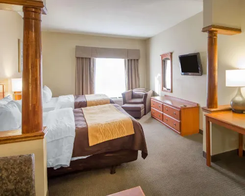 Quality Inn & Suites MidAmerica Industrial Park Area Hotels in Mayes County