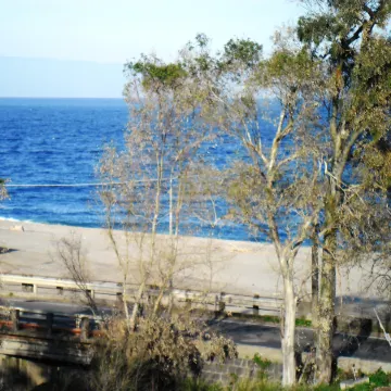 Two Rooms 30 Meters from the Sea Near Etna and Taormina and Catania