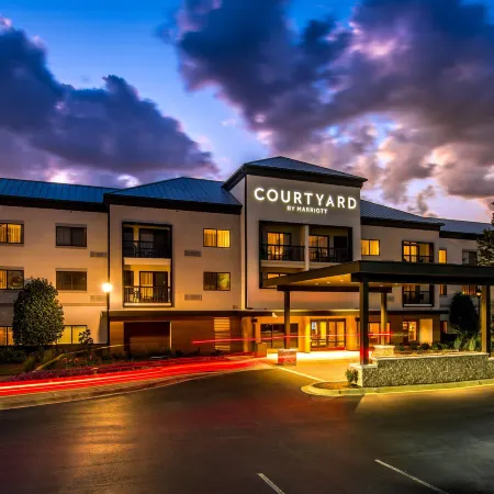 Courtyard Charlotte Ballantyne