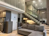 Apartment Art Deco Residence (AA Apartment) Hotels in Cidadap