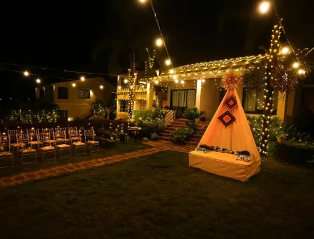 Nakshatra Beach Resort Отели в г. Ратнагири