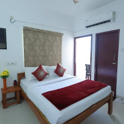 Royal Beach Service Apartment 마야자알 엔터테인먼트 주변 호텔