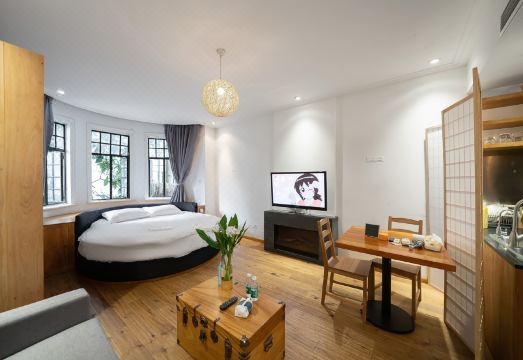 Moxi Shanghai Homestay (Changle Road)(沫希上海民宿(长乐路分店)): Deals & Reviews ...