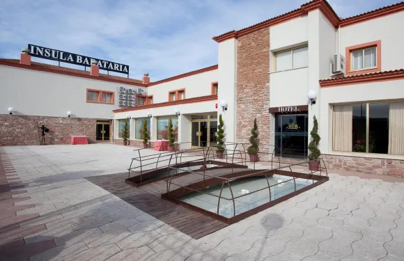 因蘇拉巴拉塔里亞酒店