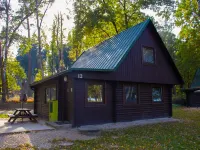 Kemp stribrny rybnik フラデツ・クラーロヴェー大学E棟周辺のホテル