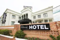 Jeonju Deokjindong Moment 708 Hotels in 