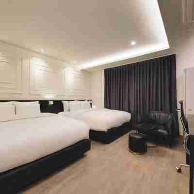 天安阿登飯店 Rooms