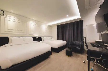 Aden Hotel