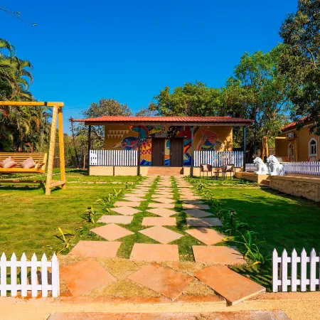 Zostel Plus Lonavala