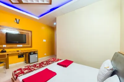 Hotel Golden Sand Hotels near Vedaranyeswarar Temple