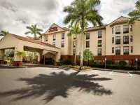 Hampton Inn & Suites Fort Myers Beach/Sanibel Gateway Hotels in Fort Myers Beach