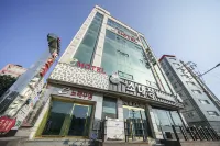 Yeongdeok E (e Motel) Hotels near Jangsa Station