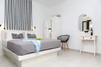 Depis Place and Apartments - parking