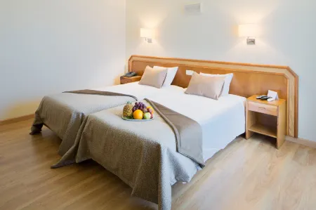 Hotel Sao Jorge Garden Отели в г. Кальета